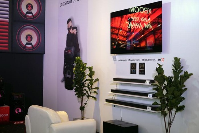 TV LG OLED 8K 88ZX (88 inch) - hàng chính hãng