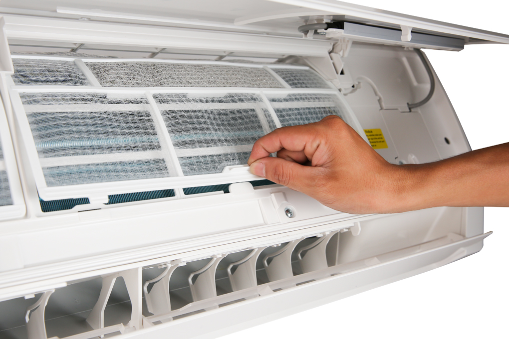 Máy điều hòa 2 chiều Gree Inverter 2 HP GWH18WC-K3D9B7N