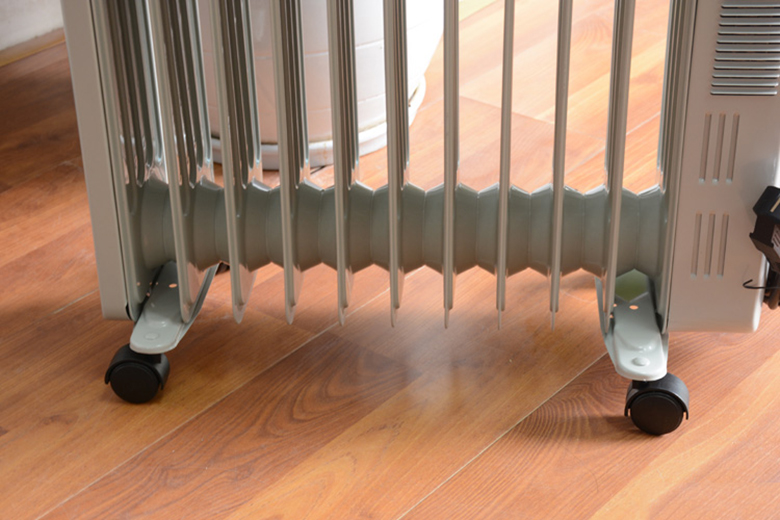 Máy sưởi dầu 11 thanh Tiross TS920