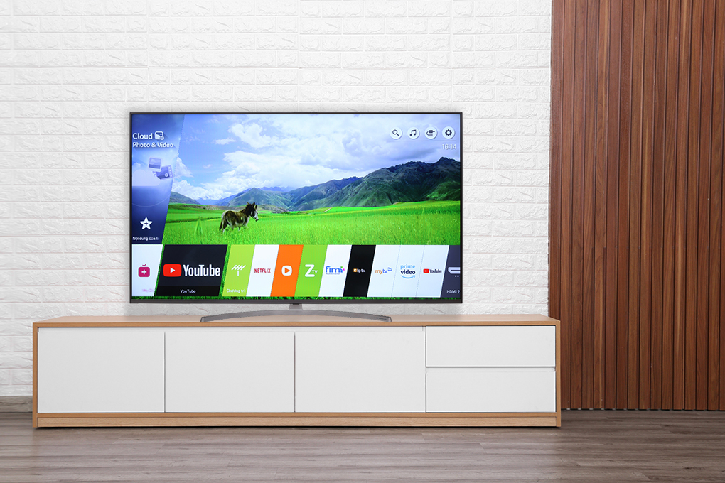 Smart Tivi LG 4K 65 inch 65SK8000PTA